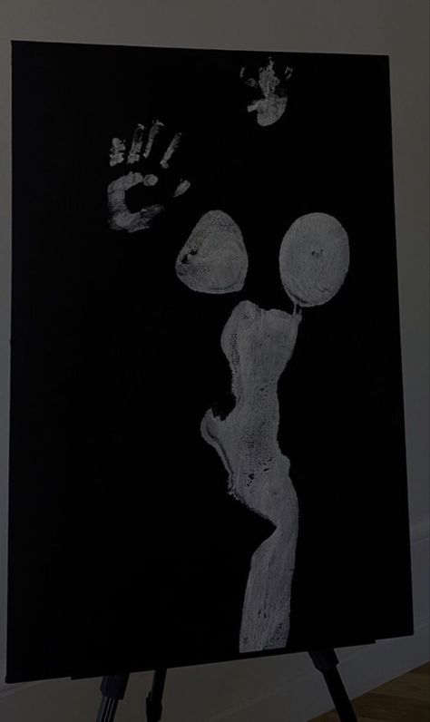 Diy Body Art On Canvas, Body Print On Canvas Diy, Body Silhouette Painting, Body Canvas Painting, Couples Painting Ideas, Couples Canvas Painting, Canvas Art Projects, Diy Canvas Art Painting, Art Inspiration Painting