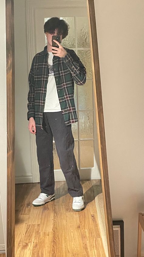 Soft Eboy Aesthetic, Starboy Asethic Outfits, Aethstetic Outfits Men, Guy Astethic Outfits, Outfit Guys Casual, 70s Boys Outfits, Boy Asthetics Outfit, Men Flannel Outfits Street Styles, Flannel Outfits Boys