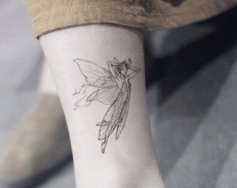 Chibi Hug, Watercolor Tatoos, Fairy Moodboard, Fairy Tattoo Ideas, Most Beautiful Tattoos, Fairy Tattoos, Lines Tattoo, Purple Tattoos, Waist Tattoos