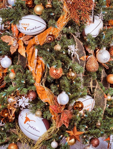 University of Texas, Austin Christmas Tree. Go Longhorns! Texas Christmas Tree, Football Christmas Tree, Johnny Stevens, Baseball Christmas Tree, Christmas Tree Theme, Ut Football, Holiday Room Decor, Texas Theme, Ut Longhorns