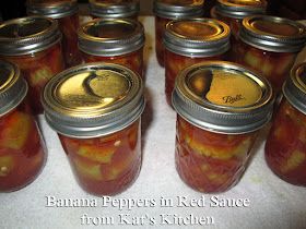 Canning Hot Peppers, Canning Banana Peppers, Recipes With Banana Peppers, Sweet Banana Peppers, Canning Peppers, Hot Banana Peppers, Hot Pepper Recipes, Easy Pickling Recipes, Pickled Banana Peppers