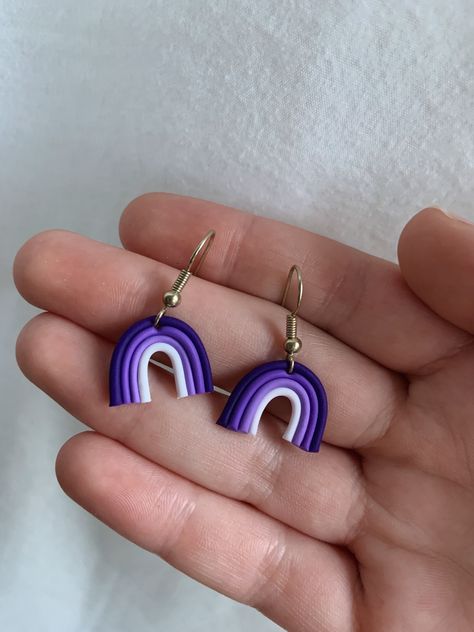 Mouldit Clay Art Earrings, Mouldit Clay Earrings, Purple Clay Earrings, Polymer Clay Beads Diy, Clay Keychain, Polymer Clay Flower Jewelry, Diy Earrings Polymer Clay, Art Jewelry Design, Handmade Clay Jewelry