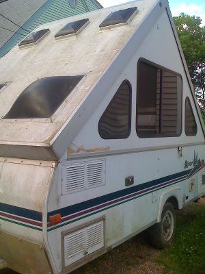 The Before Pic, 1997 Aliner with a rotted floor.  We rebuilt it. Aframe Camper Remodel, Aliner Camper Ideas, Aliner Campers, A Frame Camper, Teardrop Camping, Camping Friends, Travel Trailer Living, Tiny House Blog, Trailer Life