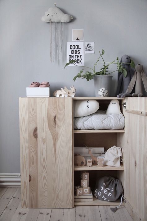 IKEA IVAR Hack: 10 ways to prettify the plain pine cabinet #kidsroomstorage Scandinavian Kids Bedroom, Ikea Ivar Cabinet, Casa Hobbit, Scandinavian Kids, Pine Cabinets, Ikea Ivar, Storage Kids Room, Kids Bedroom Design, Kids Room Inspiration