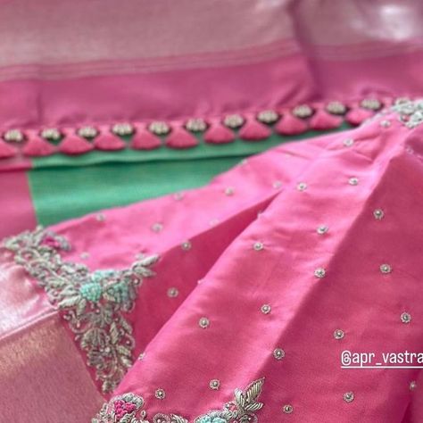 Apr Vastrakala, Simple Blouse Designs, Maggam Work Blouse Designs, Maggam Work Blouses, Maggam Work Blouse, Hand Work Embroidery, Work Blouse Designs, Hand Work Blouse, Hand Work Blouse Design