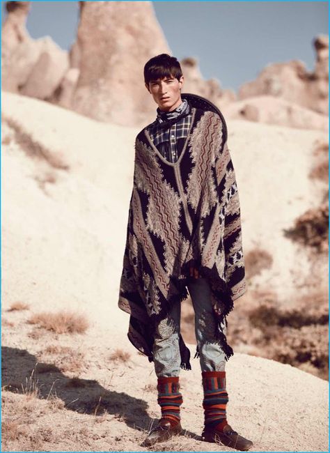 Jester White is front and center in a poncho from Valentino's fall-winter 2016 collection. Poncho Men, Turkey Fashion, Mens Poncho, Cowboy Costume, High Fashion Photography, Cowboy Outfits, Western Aesthetic, Mens Fashion Inspiration, Vintage Mens Fashion