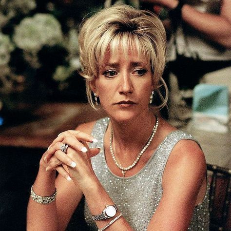 What Carmela Soprano Taught Me About Being a Woman Carmela Soprano, Mafia Wives, Mob Wife Aesthetic, Wife Aesthetic, Money Honey, Wife Style, Steve Buscemi, High Hair, Tony Soprano