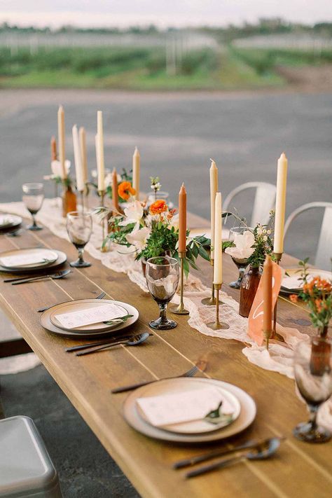 Beach wedding tables