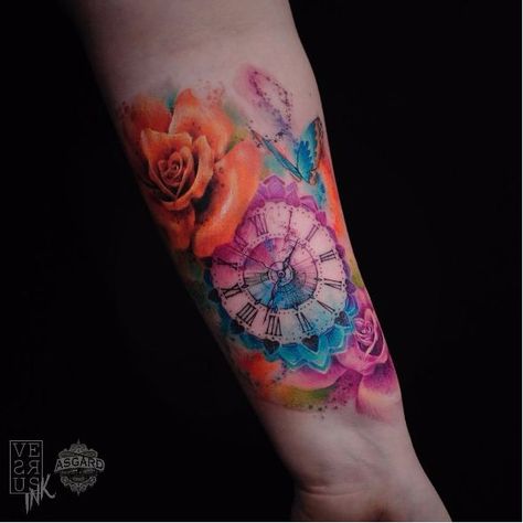 Clock tattoo by Alberto Cuerva #AlbertoCuerva #graphic #watercolor #clock #rose Watch Tattoo Design, Rose Tattoo Thigh, Watercolor Rose Tattoos, Rose Clock, Kunst Tattoos, Galaxy Tattoo, Tattoo Rose, Watch Tattoos, Flower Tattoo Sleeve