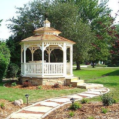 Traditional Gazebo, Patio Installation, Garden Water Fountains, Deck Builders, Cottage Cabin, Garden Gazebo, Small Cottage, Picnic In The Park, Garage House