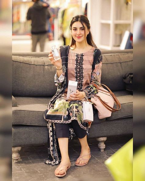 Mehak Malik on Instagram: “Do you like @sapphirepakistan fragrance? Yes i do 🌺❤️ . . . #media #fashionphotography #browngirls #browngirlbloggers #homedecor…” Official Saree, Mehak Malik, Aaniat Khalid, Trendy Kurtis, Simple Kurti, Pakistani Women Dresses, Girls Dps, Hina Khan, Women Kurta