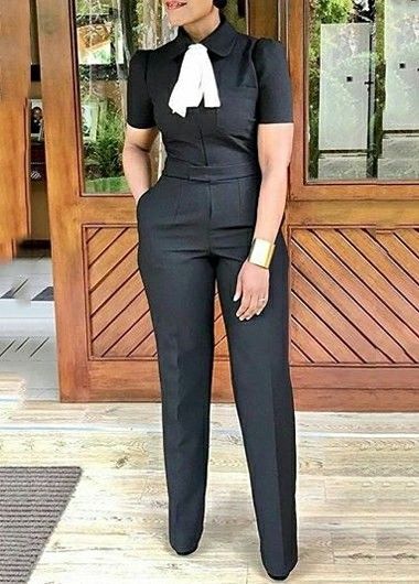 Like the cut of the pants Fashionable Work Outfit, Corporate Attire, Chique Outfits, Classy Work Outfits, Professional Attire, Black Suit, Casual Work Outfits, Work Outfits Women, Professional Outfits