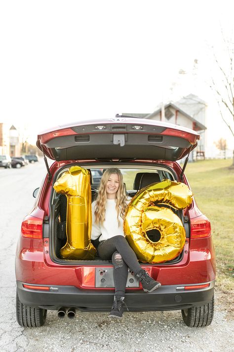 16th birthday photoshoot surprise car photoshoot sweet 16 photo ideas Sweet 16 Car Pictures, Sweet Sixteen Surprise Ideas, Car Birthday Pictures, Birthday Car Surprises, Birthday Shoot With Car, Sweet 16 Picture Ideas Photoshoot Casual, Cute Sweet 16 Photoshoot Ideas, Sweet 16 Pics Ideas, Photoshoot Ideas 13th Birthday