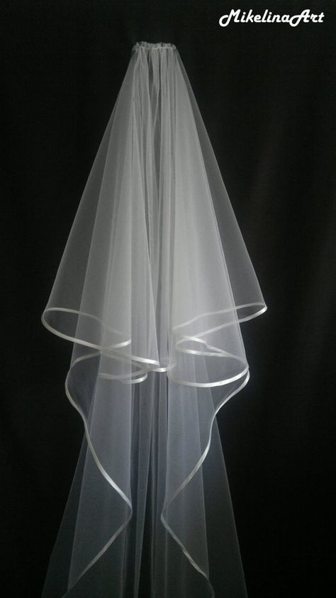 Ready to ship worldwide!Cathedral white veil.The veil has a plastic comb attached to it.Currently available variations:Length:First layer: 60 cm(20 inches),Second layer: 240 cm(96 inches).Length:First layer: 60 cm(20 inches),Second layer: 270 cm(108 inches).Length:First layer: 60 cm(20 inches),Second layer: 300 cm(120 inches).Edge of this veil has a satin ribbon(8 mm(0.32 inches)).Feel free to ask me any questions.All items were made by me in a smoke-free environment.Ready to ship in 2-3 busines Cathedral Length Wedding Dress, Short Wedding Veil, Flower Crown Veil, Elbow Length Veil, Bridal Veils And Headpieces, Wedding Veils Short, Bridal Shops, Veil Styles, Wedding Bridal Veils