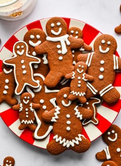 Cookies Archives - I Heart Eating Christmas Gingerbread Cookies Recipe, Gingerbread Cookie Dough, Edible Cookie Dough Recipe, How To Make Gingerbread, Biscotti Al Cacao, Caramel Bits, Christmas Gingerbread Cookies, Ginger Bread Cookies Recipe, Cocoa Cookies