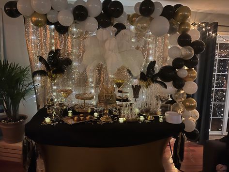 Masquerade Party Table Decorations, Masquerade Birthday Party Decorations, Masquerade Balloon Arch, Masquerade Ball Decor, Masquerade Photo Booth, Masquerade Ball Decorations, Masquerade Party Themes, Mascarade Party, Gatsby Birthday Party