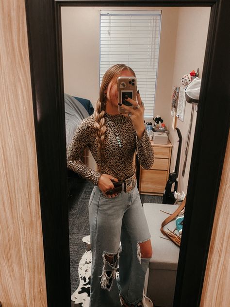 Mfr Outfits, Western Going Out Outfit Winter, Sweater Western Outfit, Western Turtleneck Outfit, Western Flannel Outfits, Cheetah Print Western Outfit, Cold Western Outfit, Western Cheetah Outfit, Western-themed Fall Long Sleeve Shirt