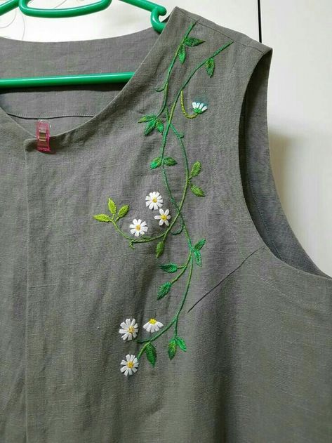 Embroidery Kurta Design, Embroidery Patterns Flowers, Books Embroidery, Embroidery Quotes, Hoops Embroidery, Quotes Embroidery, Embroidery Books, Clothes Embroidery Diy, Simple Hand Embroidery Patterns