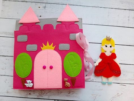 Princess Quiet Book, Book Castle, Felt Doll House, Quiet Book Templates, Felt Toys Patterns, Quiet Book Patterns, Busy Books, Felt Books, Felt Quiet Books