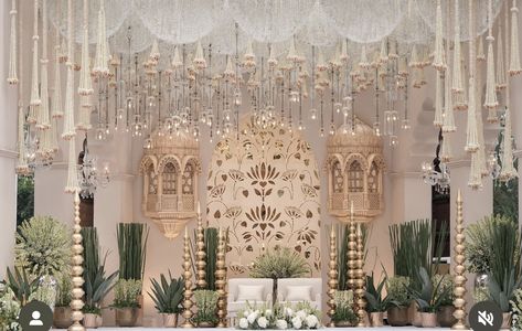 Wedding Stage Design Backdrop Ideas, Mandap Decor Indian, Muhurtham Decor, Indian Floral Decor, Indian Sangeet, Ganesh Decoration, Indian Wedding Stage, Nikah Decor, Reception Stage Decor