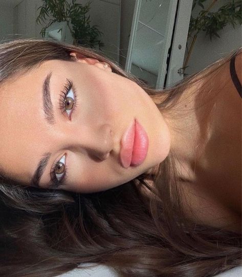 Lips Inspiration, Botox Lips, Maquillage On Fleek, Smink Inspiration, Lip Injections, Make Up Looks, Lip Fillers, Makeup Pictures, Her Eyes