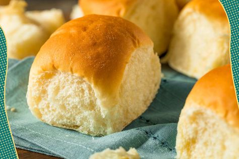 There’s no shame in serving store-bought dinner rolls at your next holiday meal. Why not give them a little upgrade so they’re something even more special? Here are nine easy tricks. Make Garlic Butter, Frozen Dinner Rolls, Garlic Rolls, Fluffy Dinner Rolls, Spiced Butter, Frozen French Fries, Frozen Dinners, Baked Dinner, Homemade Dinner Rolls