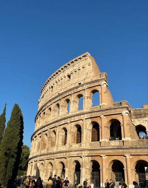 Rome Moodboard, Colosseum Aesthetic, Country To Travel, Dream Country, The Colosseum, Euro Summer, Blue Hour, Italian Summer, Pretty Places