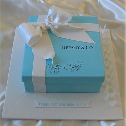 Tiffany Blue Cakes, Tiffany And Co Box, Tiffany Gifts, Tiffany Cakes, Tiffany Birthday, Tiffany Baby Showers, Gift Box Cakes, Tiffany Engagement, Tiffany Party