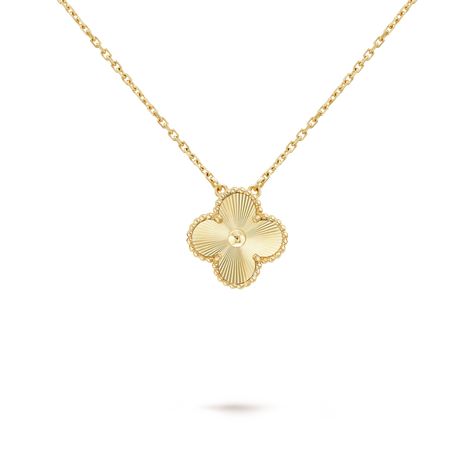 Van Cleef Alhambra, Vintage Alhambra Pendant, Van Cleef Necklace, Alhambra Pendant, Gold Vans, Van Cleef & Arpels, Golden Beads, Four Leaf Clover Necklace, Van Cleef And Arpels