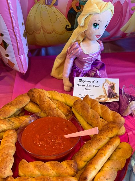 Disney princess party Disney Princess Food Ideas Parties, Rapunzel Snack Ideas, Princess Veggie Tray Ideas, Once Upon A Time Birthday Party Food, Princess Theme Food Ideas, Princess Tea Party Birthday Food, Princess Party Snack Ideas, Princess Birthday Food Ideas, Princess Snacks Party