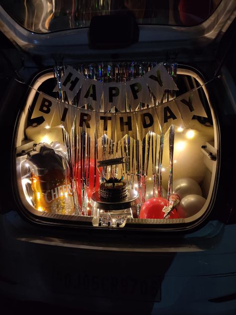 Car decoration, birthday decoration Back Car Surprise Ideas Birthdays, Surprise Car Decorations, Car Decoration For Birthday Surprise For Boyfriend, Back Car Surprise, Car Bday Surprise, Car Dicky Decoration For Birthday, Happy Birthday Car Decorations, Car Decoration Ideas For Birthday, Car Decor For Birthday