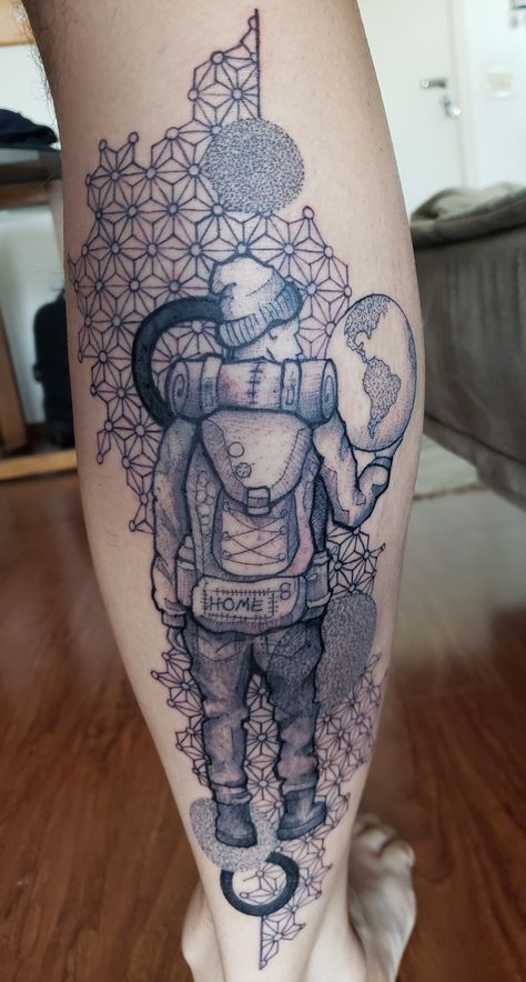 Trip travel world tattoo backpacker Backpacker Tattoo, Backpacking Tattoo, Hiker Tattoo, Traveler Tattoos, Backpack Tattoo, Journey Tattoo, Tattoo Perna, Adventure Tattoo, Tattoo Travel