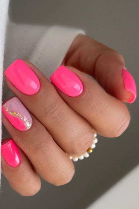 Spring Shellac Nails Simple, Summer Gel Nails Square, Fusha Color Nails Acrylic Short, Bright Short Summer Nails, Best Nail Designs 2024, Shellac Nails Summer 2024, Hot Summer Nails 2024, Summer Nail Art Designs 2024, Summer Holiday Nails 2024