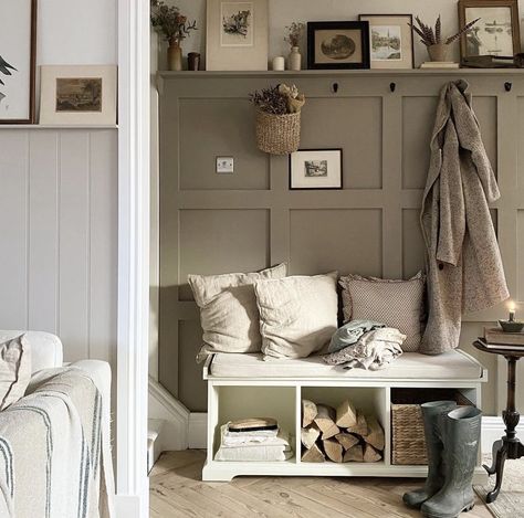 Neutral Hallway, British Homes, Farmhouse Entry, Hall Flooring, Hall Bench, Hallway Inspiration, Casa Country, Farmhouse Paint, Hallway Storage