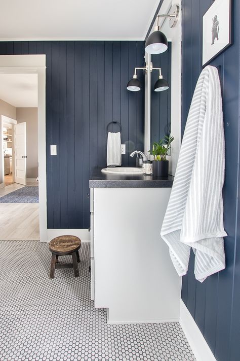 Navy and Gray Nautical Boy Bathroom - The Lilypad Cottage Modern Navy Bathroom, Teen Boy Bathroom Ideas, Cooper Bathroom, Gray And White Bathroom Ideas, Bathroom Remake, Blue And Gray Bathroom, Lakehouse Bathroom, Gray Bathroom Ideas