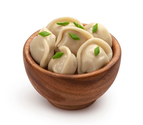 Pelmeni Soup, Russian Pelmeni, Meat Dumplings, Chicken Plating, Plate Lunch, Food Bowl, Serving Food, Chicken Dishes Recipes, Food Plating