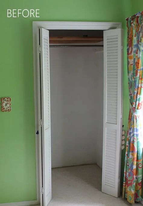 DIY Custom Closet Shelving (for deep closets) - Home Made by Carmona Small Deep Closet, Corner Wardrobe Closet, Clothes Cupboard, Custom Closet Shelving, Small Closet Organization Bedroom, Diy Custom Closet, Deep Closet, Front Closet, Closet Shelving