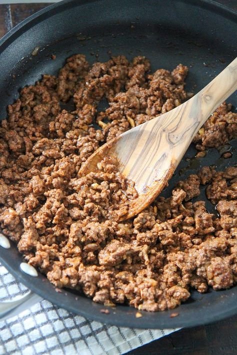 Cajun Ground Beef Tacos #Beef Cajun Beef, Taco Recipes Ground Beef, Ground Beef Taco Seasoning, Ground Beef Seasoning, Beef Tacos Recipes, Homemade Cajun Seasoning, Crispy Beef, Beef Tacos, Ground Beef Tacos