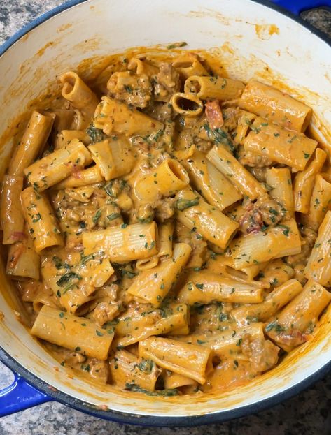 Creamy Rigatoni With Italian Sausage Creamy Tuscan Italian Sausage Pasta, Sausage Rigatoni Pasta Recipes, Rigatoni And Ricotta Recipes, Beef Italian Sausage Recipes, Italian Sausage Mac And Cheese, Rigatoni Ground Beef Recipes, Rigatoni And Sausage Recipes, Ground Beef Rigatoni, Italian Sausage Fettuccine Pasta