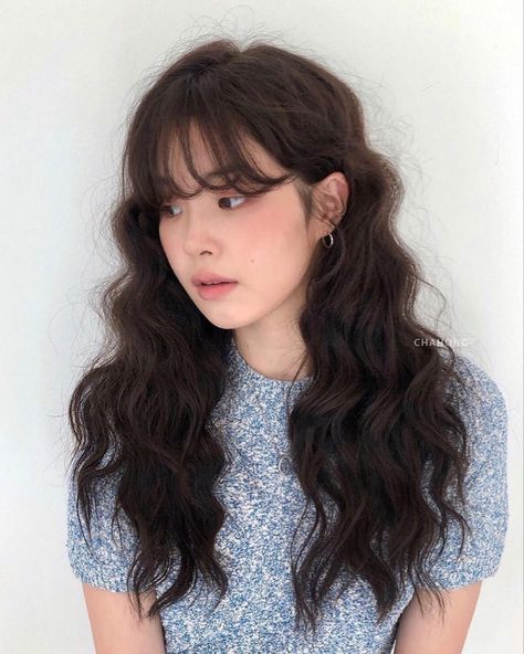 Hippie Hair Korean, Perm Hair With Bangs, Hippie Perm Korean, Asian Perm Hair, Hippie Curly Hair, Perm With Bangs, Asian Hair Perm, Pelo Ulzzang, Curly Asian Hair