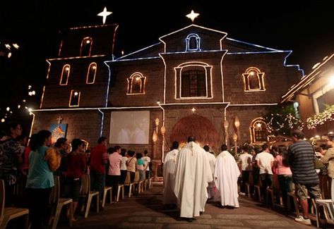 There are over two million of these balikbayans scattered across the globe, with more in Saudi Arabia than any other country. That means a lot of folks will be looking for a Jeddah to Manila flight come holiday time, so book tickets early. Simbang Gabi, Christmas In The Philippines, Tarlac City, Cavite City, Philippine Culture, 40 Days Of Lent, Philippine Holidays, Philippines Culture, Long Holiday