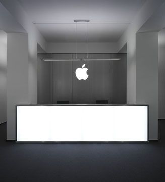 Apple Reception Desk Apple Office, Minimalist Dekor, Reception Desk Office, Reception Desk Design, Interior Design Minimalist, Lobby Interior, Corporate Interiors, Counter Design, Lobby Design