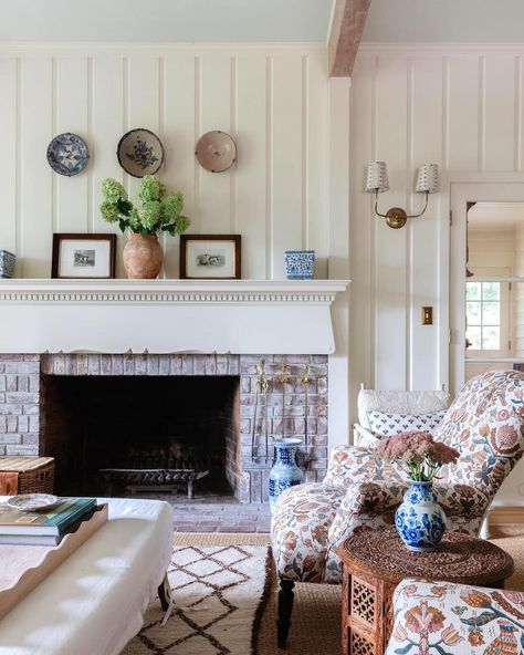 Grandmillennial home decor ideas for spring. Alice Sergeant, Period Living, Shiplap Fireplace, Decorating Style, Beautiful Living Rooms, Fireplace Design, Fireplace Surrounds, Living Room Designs, Interior Styling