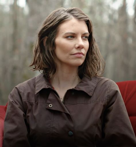 twd making of the final season lauren cohan maggie rhee icon Glenn Y Maggie, Maggie Rhee, Lauren Cohen, Maggie Greene, Walking Dead Cast, Lauren Cohan, Cute Makeup Looks, Daryl Dixon, Long Bob