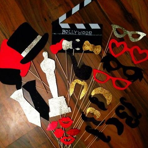 Hollywood Gala, Decor Photobooth, Hollywood Birthday Parties, Oscars Party Ideas, Red Carpet Theme, Hollywood Birthday, Hollywood Party Theme, Bollywood Theme, Prom Themes