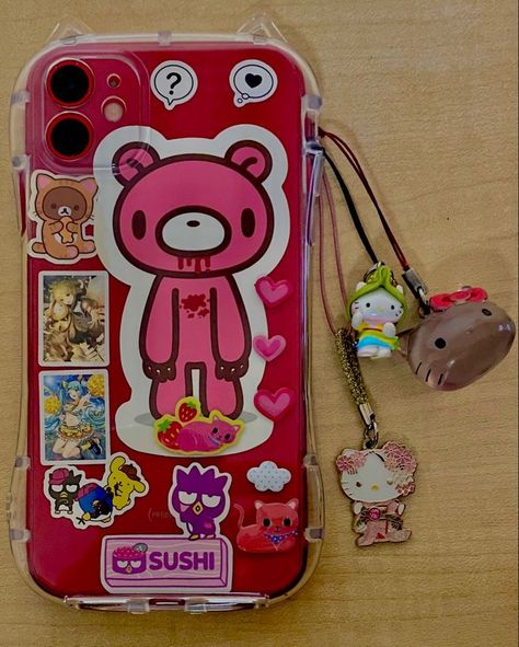 Phonecase Ideas, Clear Phone Case Design, Ita Bags, Iphone Ideas, Gloomy Bear, Phone Decor, Iphone Case Stickers, Kawaii Phone Case, Collage Phone Case