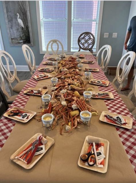 Seafood Boil On Table, Seafood Boil Decor, Crab Boil Party Decorations, Seafood Boil Table Set Up, Seafood Boil Birthday Party Ideas, Crab Themed Party, Seafood Boil Birthday Party, Seafood Boil Party Table Settings, Low Country Boil Party Ideas