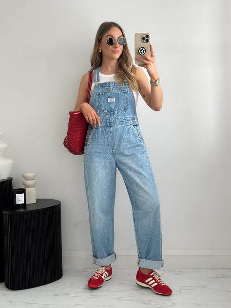 Vintage Denim Overalls curated on LTK Light Denim Overalls Outfit, Women’s Overalls Outfit, Denim Romper Outfit, Jean Overall Outfits, Oversized Overalls, Denim Overalls Outfit, Dungaree Outfit, Studio Photoshoot Ideas, Jeans Claro