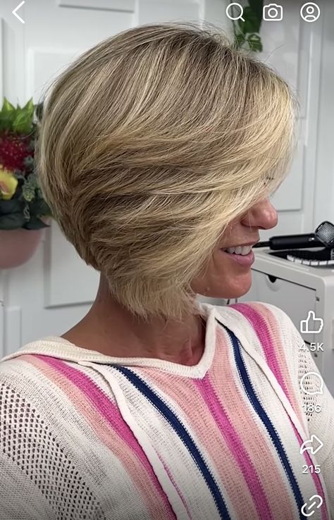 Karen Haircut, Haircut Inspo, Mom Cut, Pixie Haircuts, Short Pixie Haircuts, Fashion Hair, Long Bob, Short Pixie, Beauty Hair