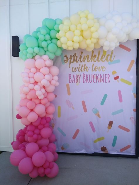 Sprinkle Shower, Sprinkle Party, Twin Shower, Sprinkle Baby Shower, Ice Cream Sundae, Baby Sprinkle, Baby Shower Balloons, Holiday Birthday, Balloon Arch